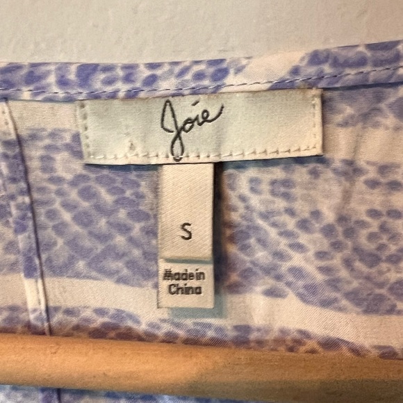 Joie lavender stripe slit back Silk tank Small - Picture 3 of 4